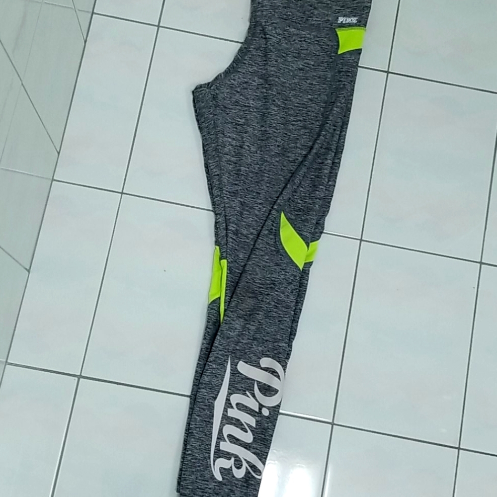 Womens pink ultimate yoga legging sz L